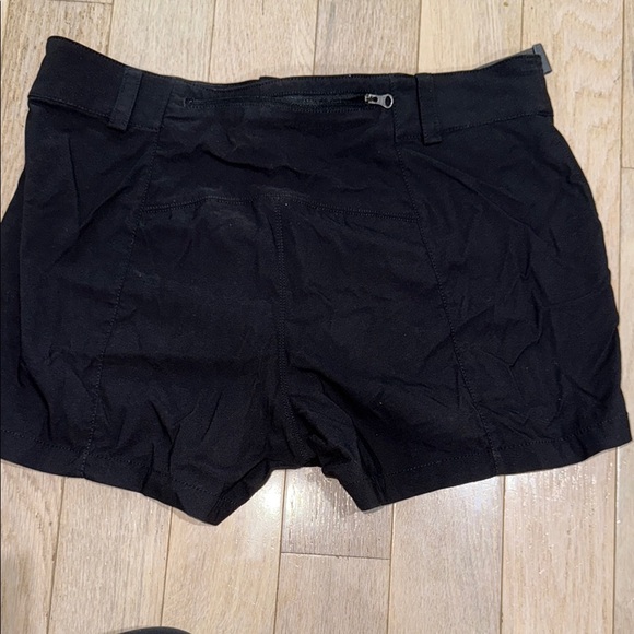 The North Face Black Shorts with Gray Belt - Picture 3 of 3